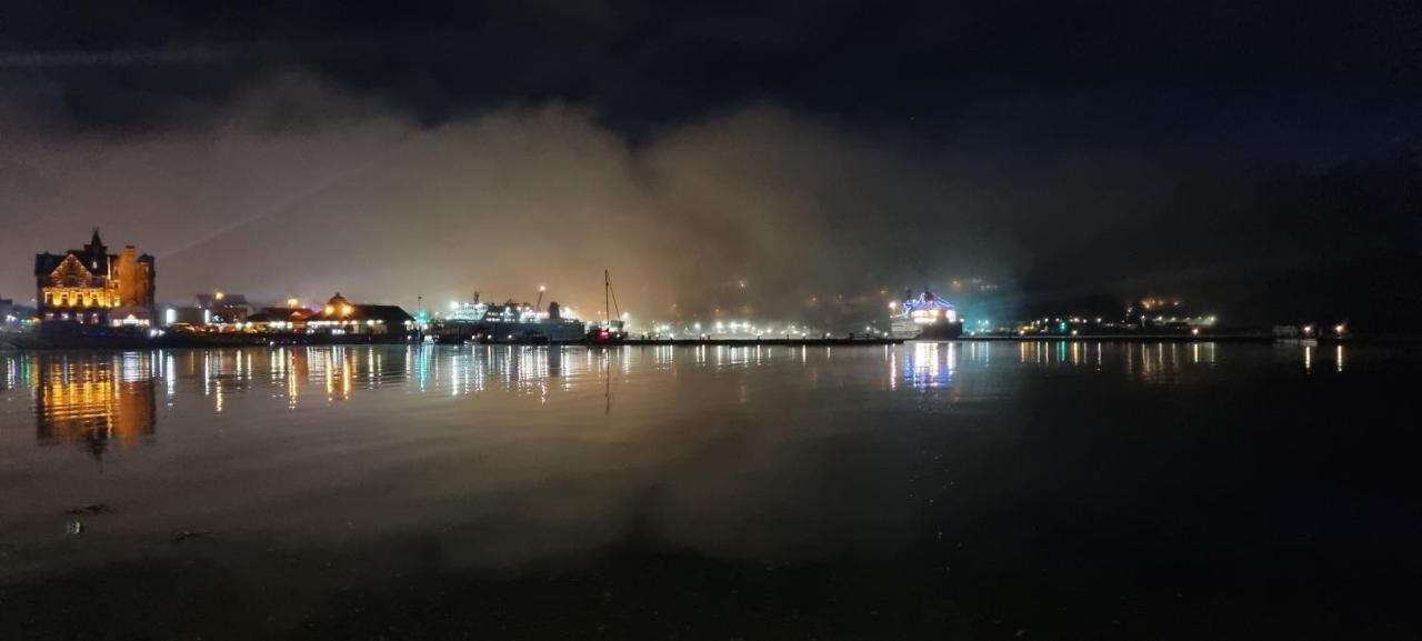 Oban Youth Hostel エクステリア 写真 The Port of Everett at night