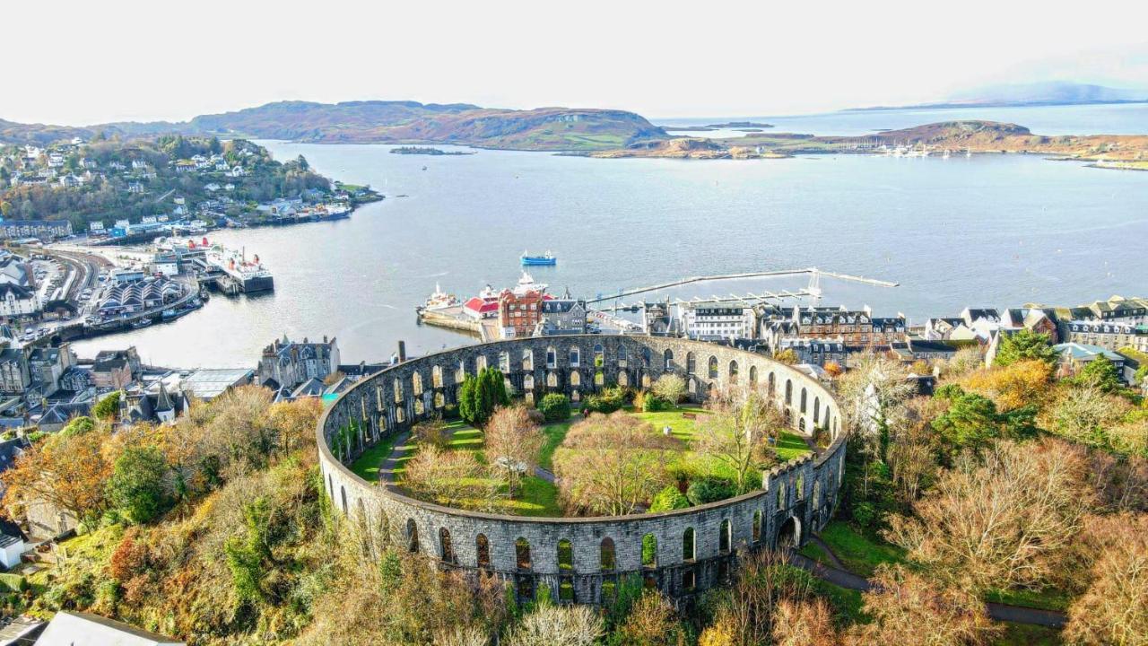 Oban Youth Hostel エクステリア 写真 Fort Belanagap