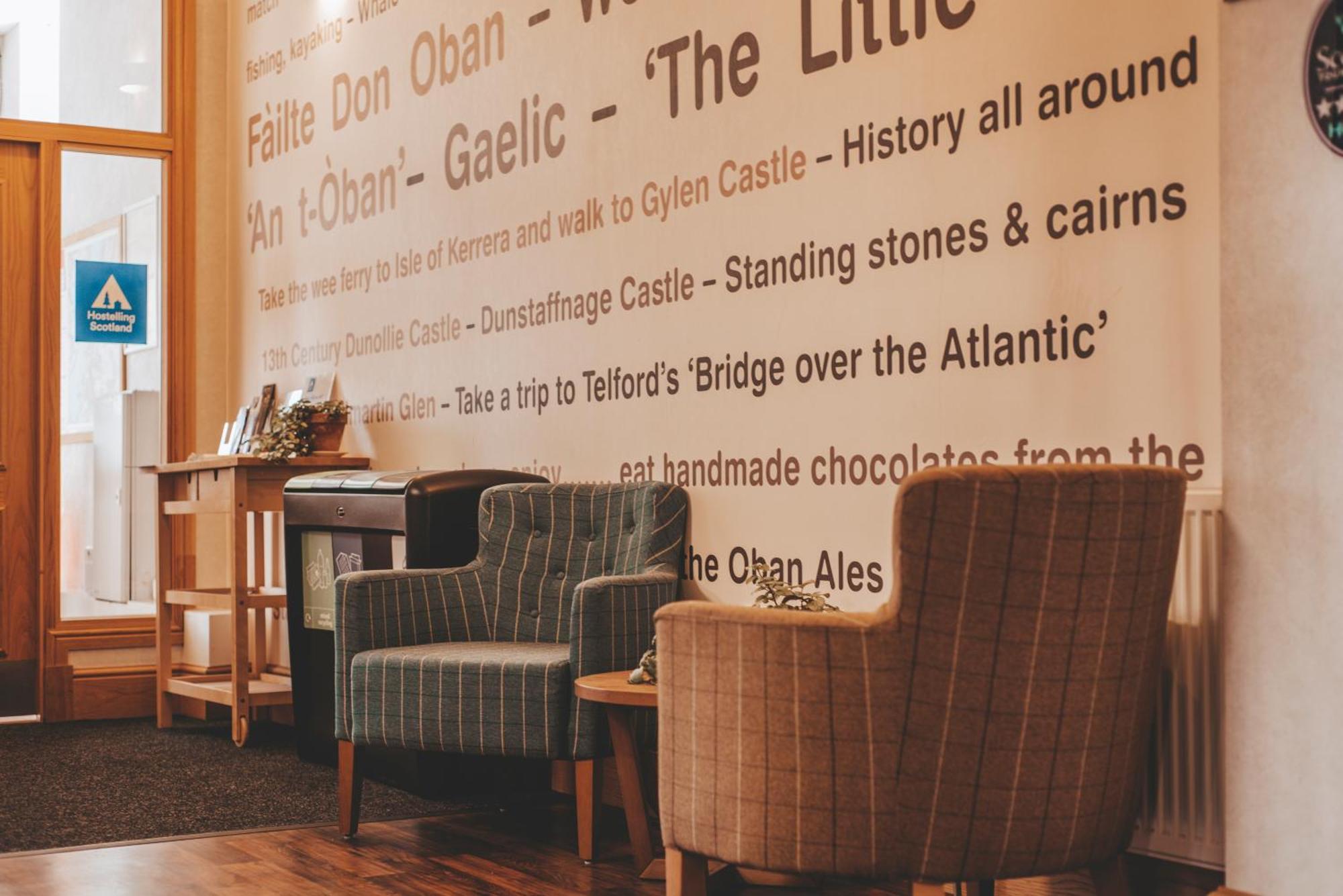 Oban Youth Hostel エクステリア 写真 Interior of the visitor centre