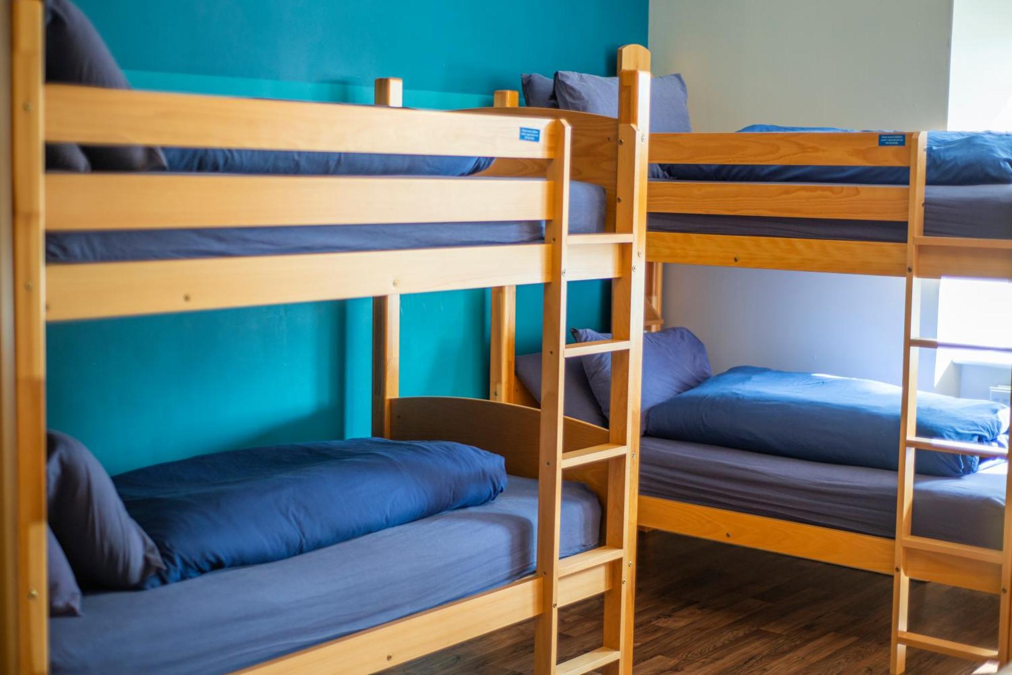 Oban Youth Hostel エクステリア 写真 Bunk beds in a hostel