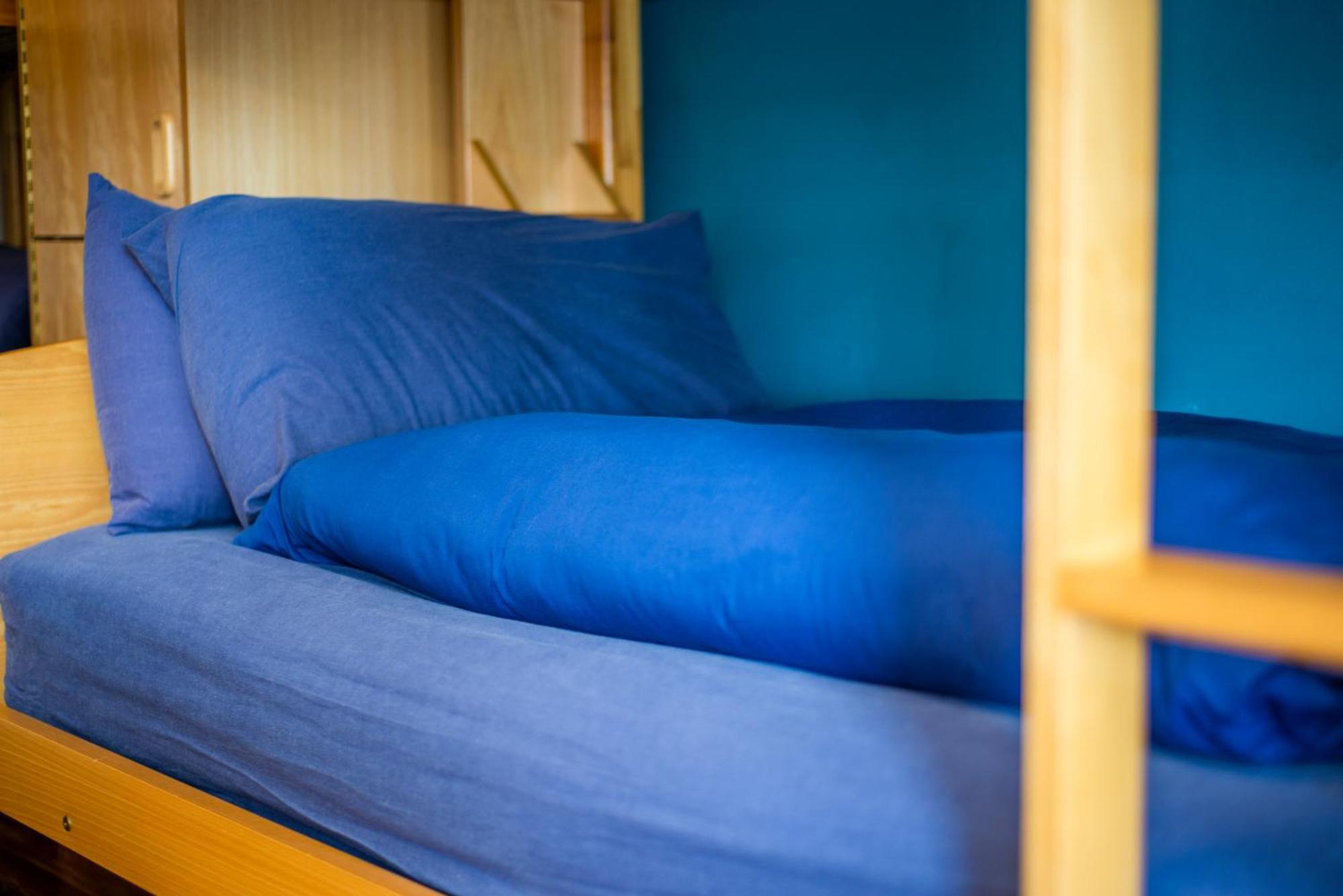Oban Youth Hostel エクステリア 写真 A bolster pillow